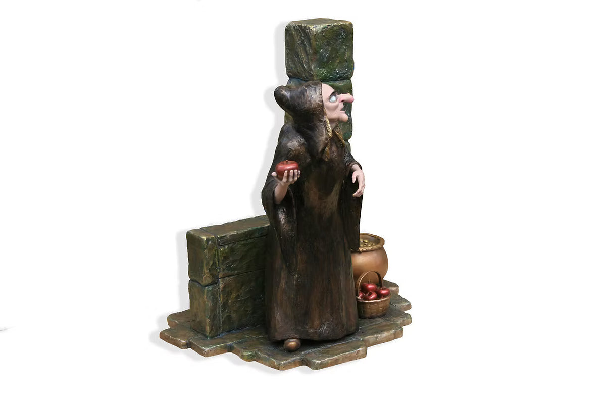 Evil Queen — The Hag Bronze by Michael Maiden — photograph 3