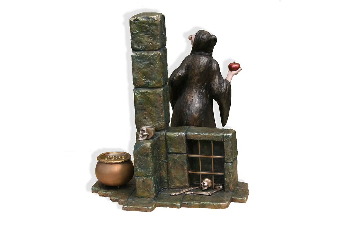 Evil Queen — The Hag Bronze by Michael Maiden — photograph 6